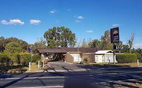 Amber Court Motor Inn